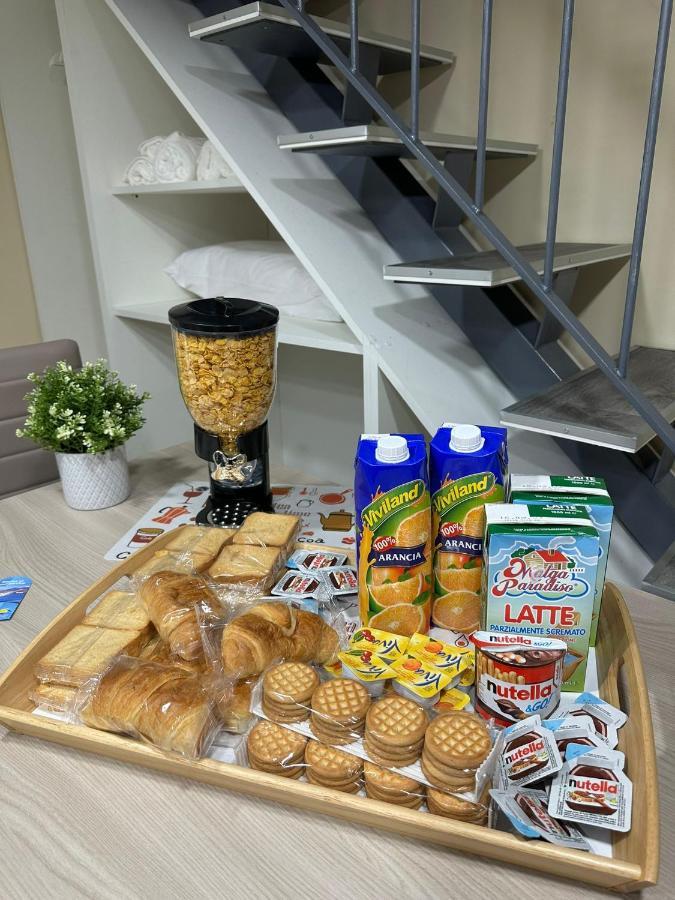Bed and Breakfast Napoli Centro - La Casa Di Cate Экстерьер фото